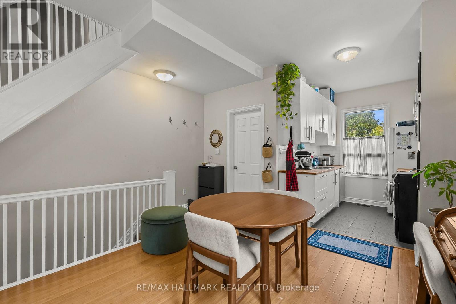 159 PARKMOUNT ROAD