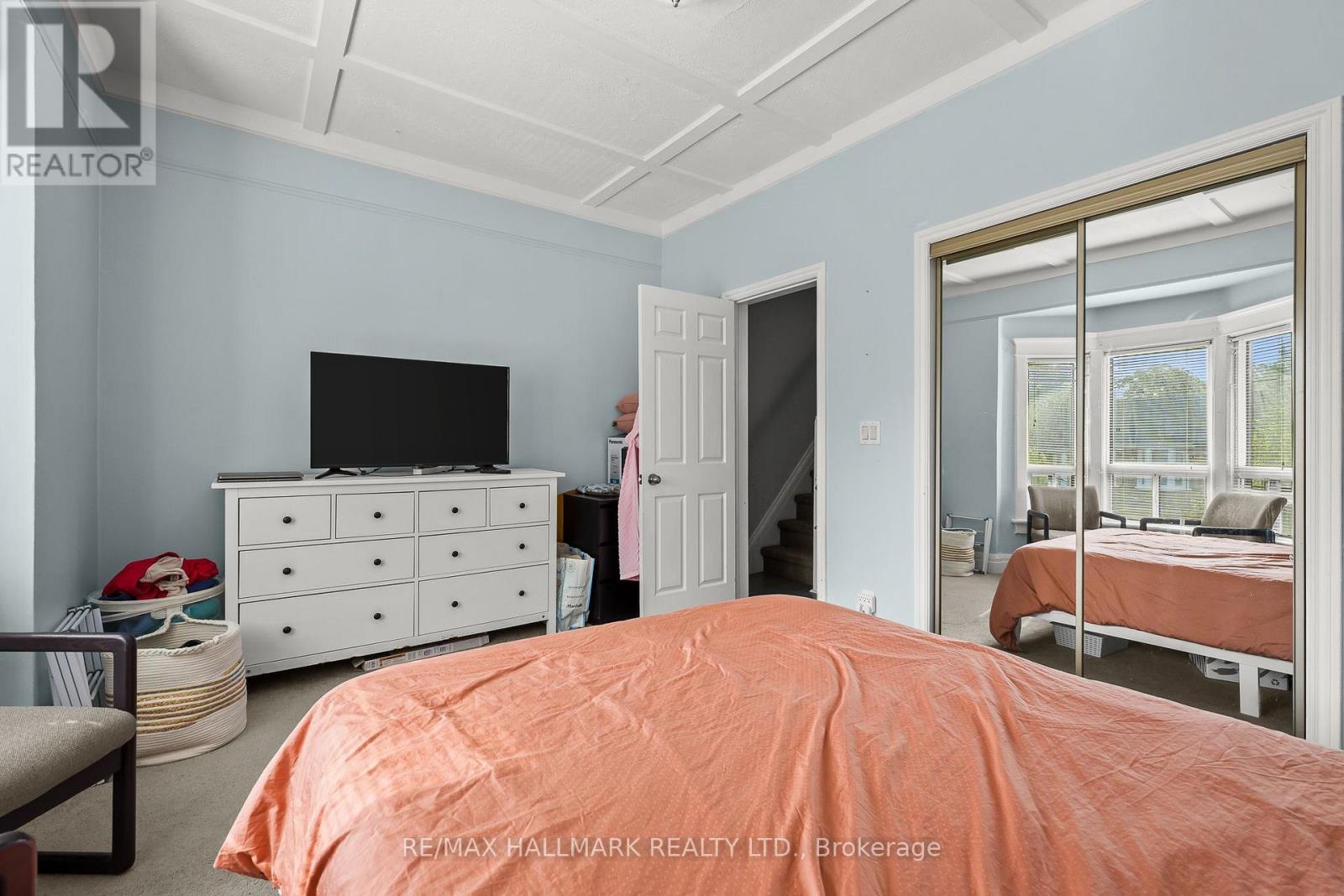 159 PARKMOUNT ROAD