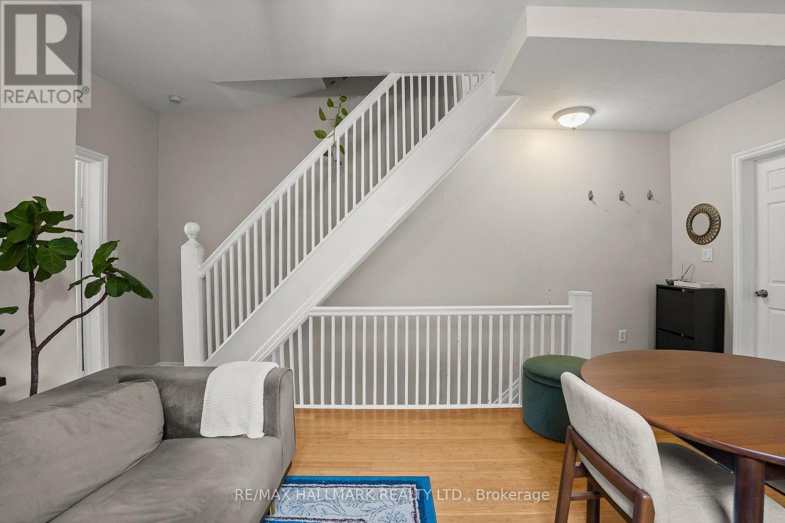 159 PARKMOUNT ROAD