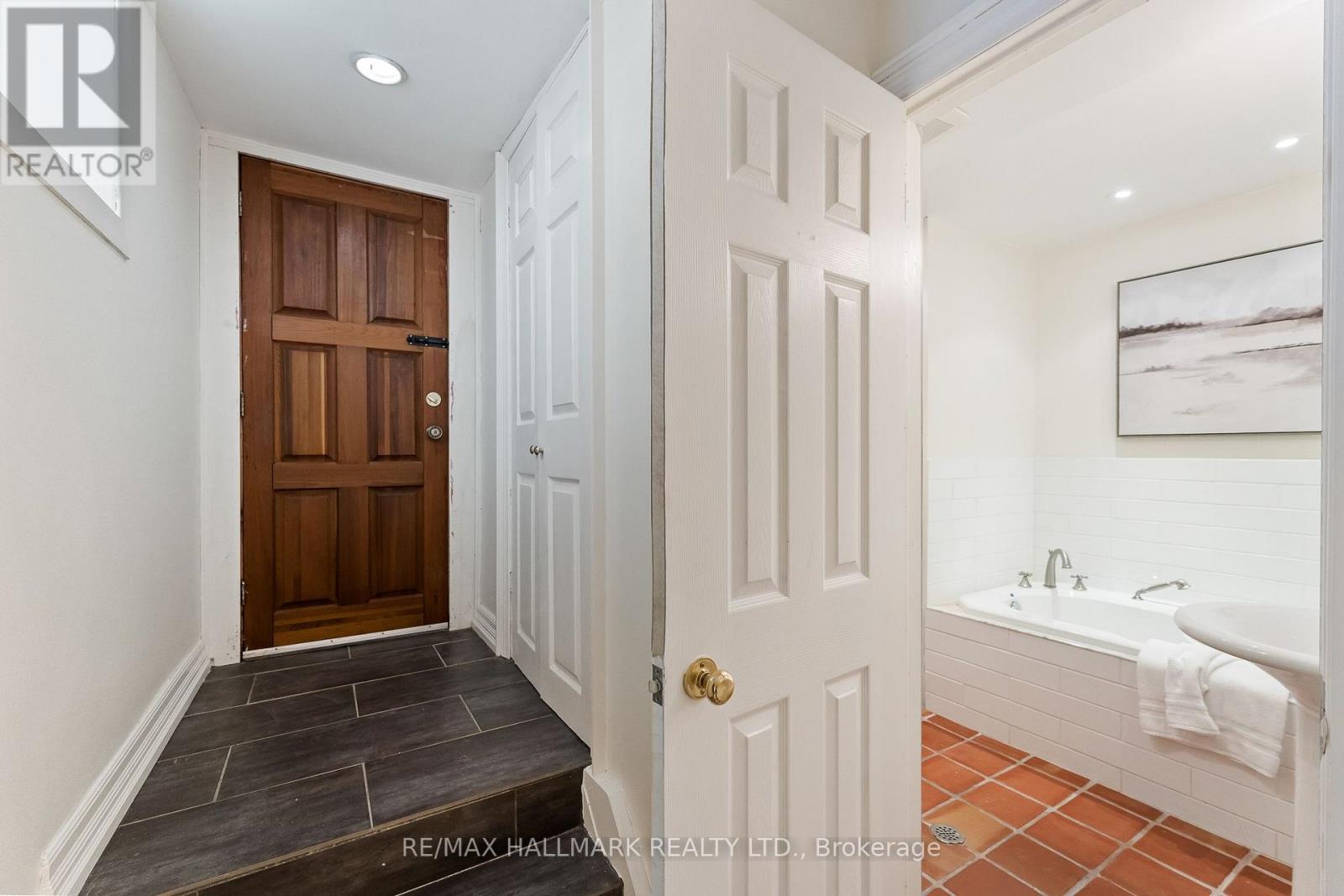 227 WAVERLEY ROAD
