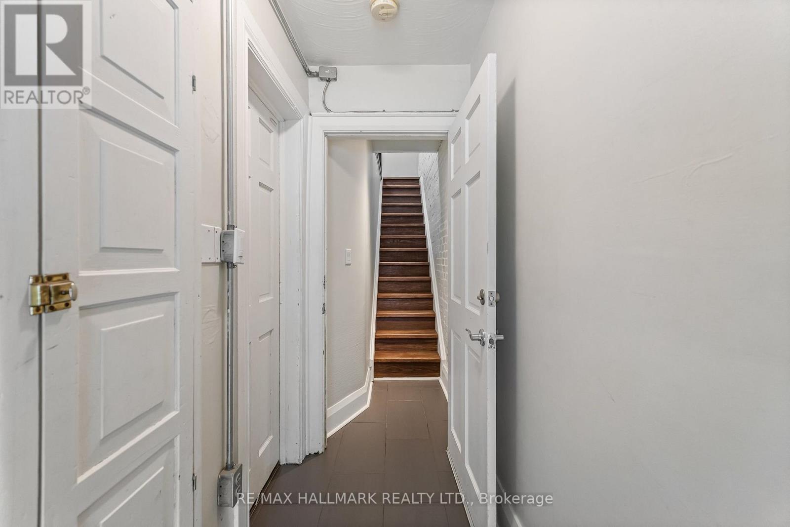 UPPER - 229 KINGSTON ROAD