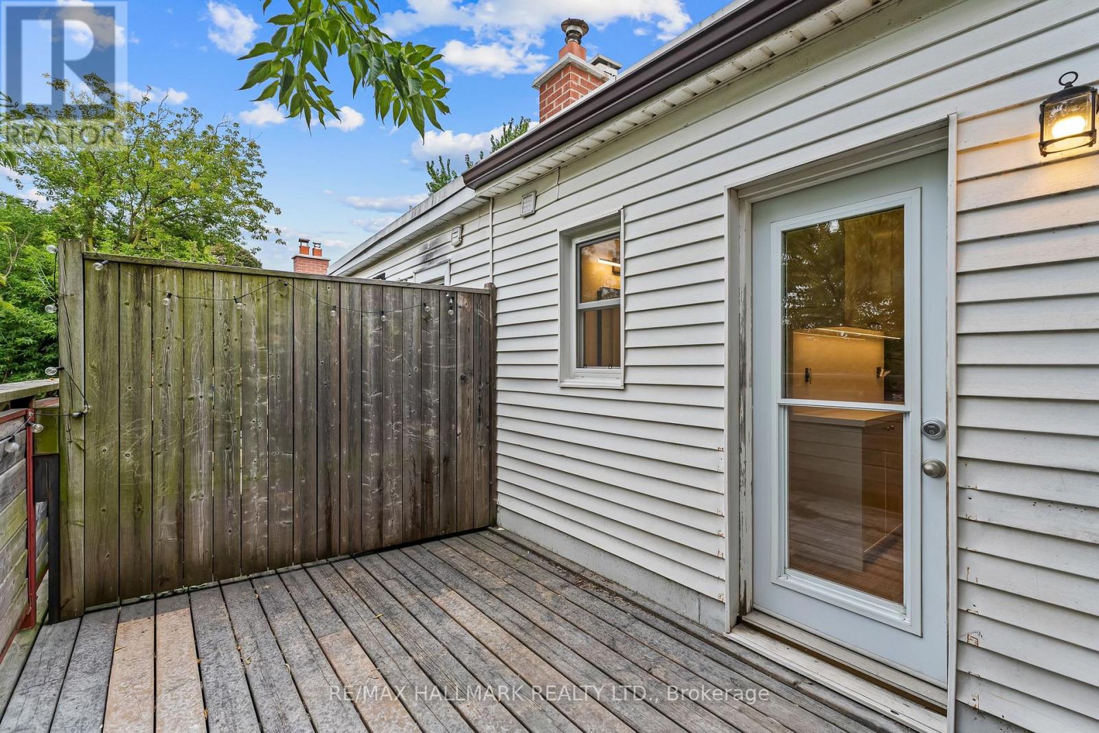 UPPER - 229 KINGSTON ROAD