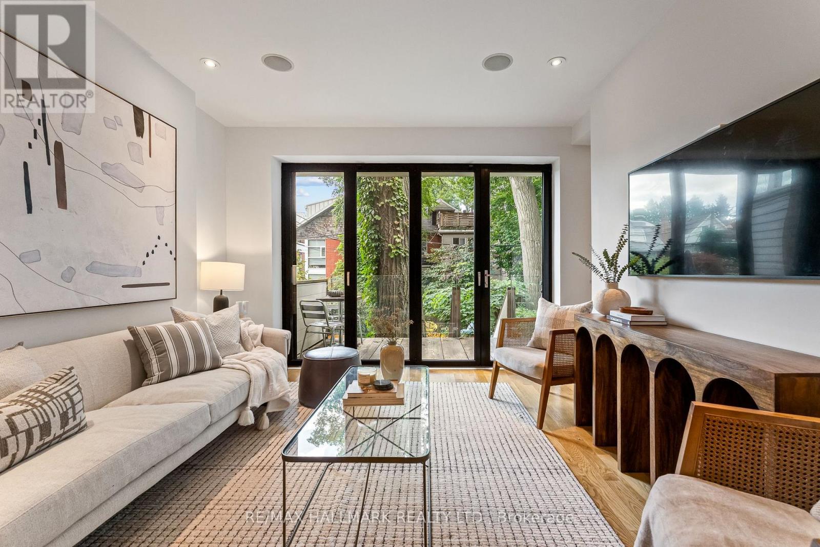 40 FERNWOOD PARK AVENUE