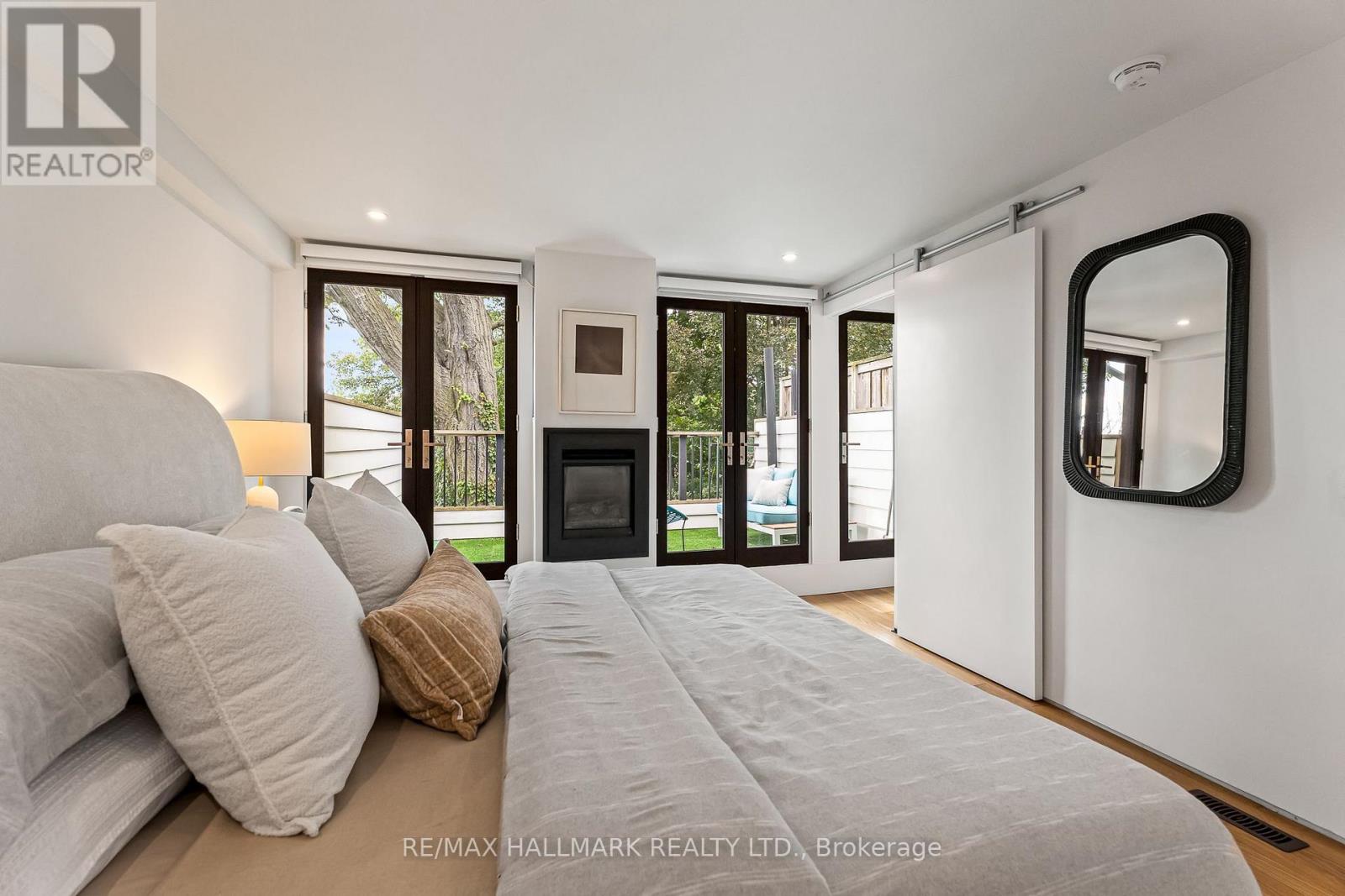 40 FERNWOOD PARK AVENUE
