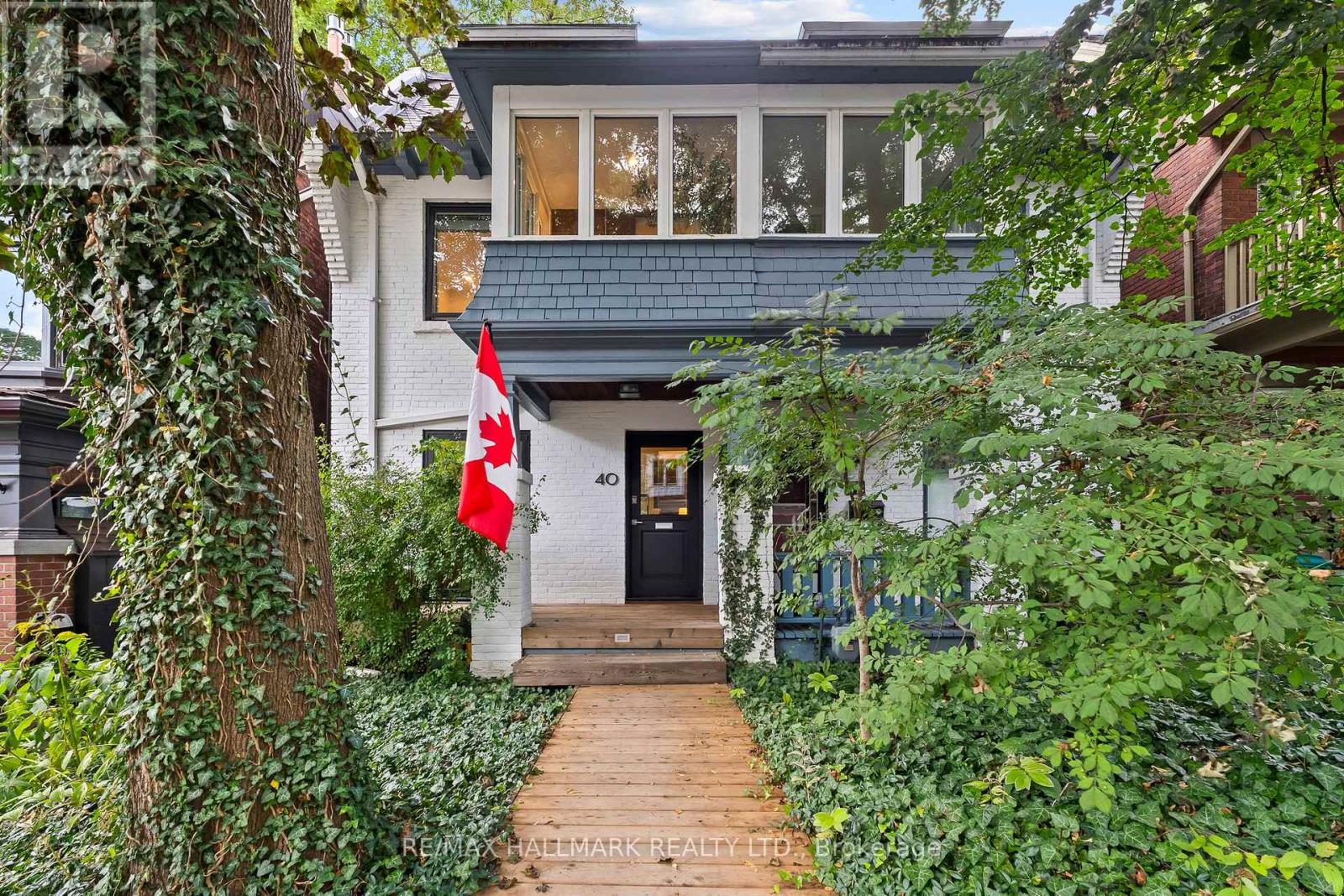 40 FERNWOOD PARK AVENUE