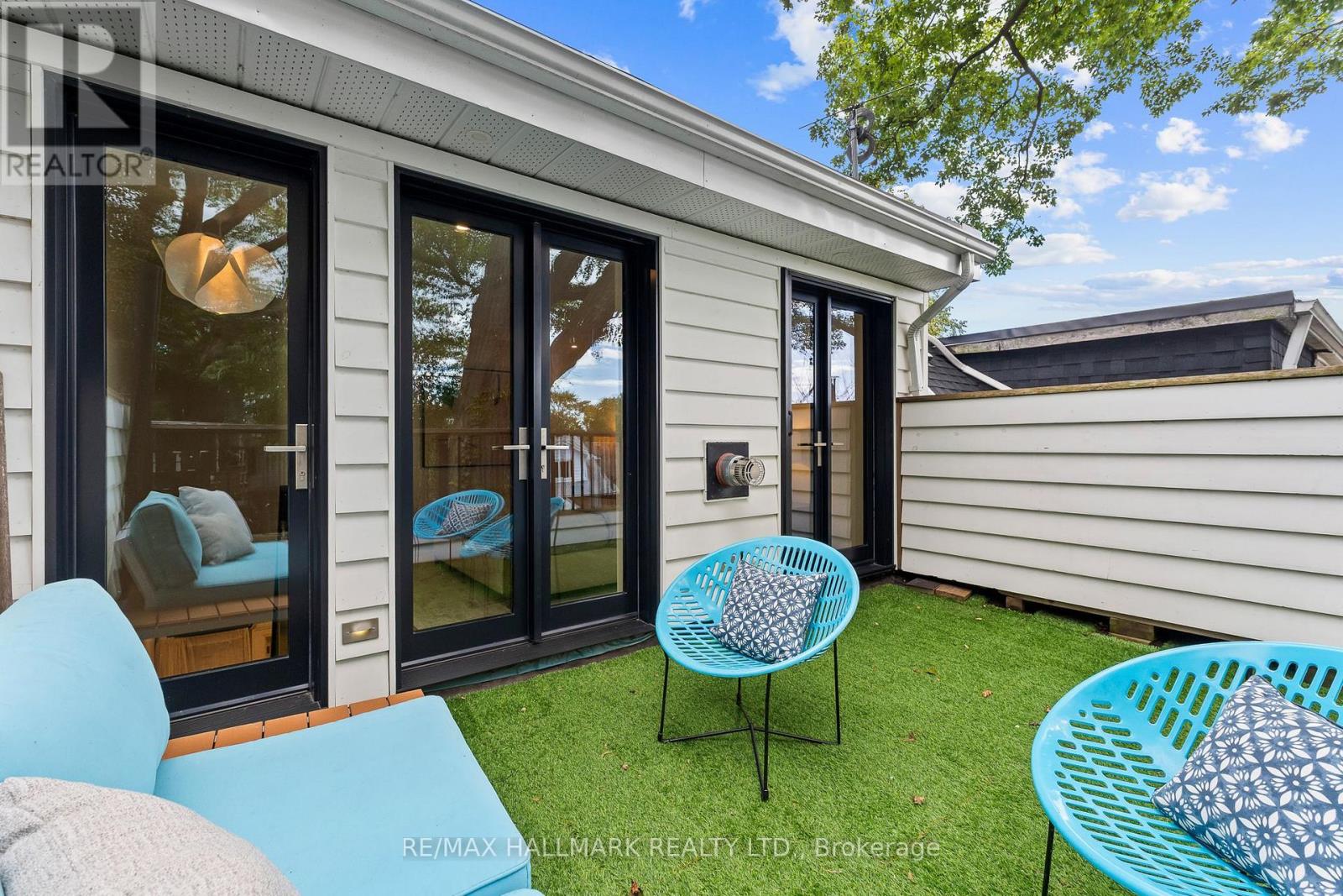 40 FERNWOOD PARK AVENUE