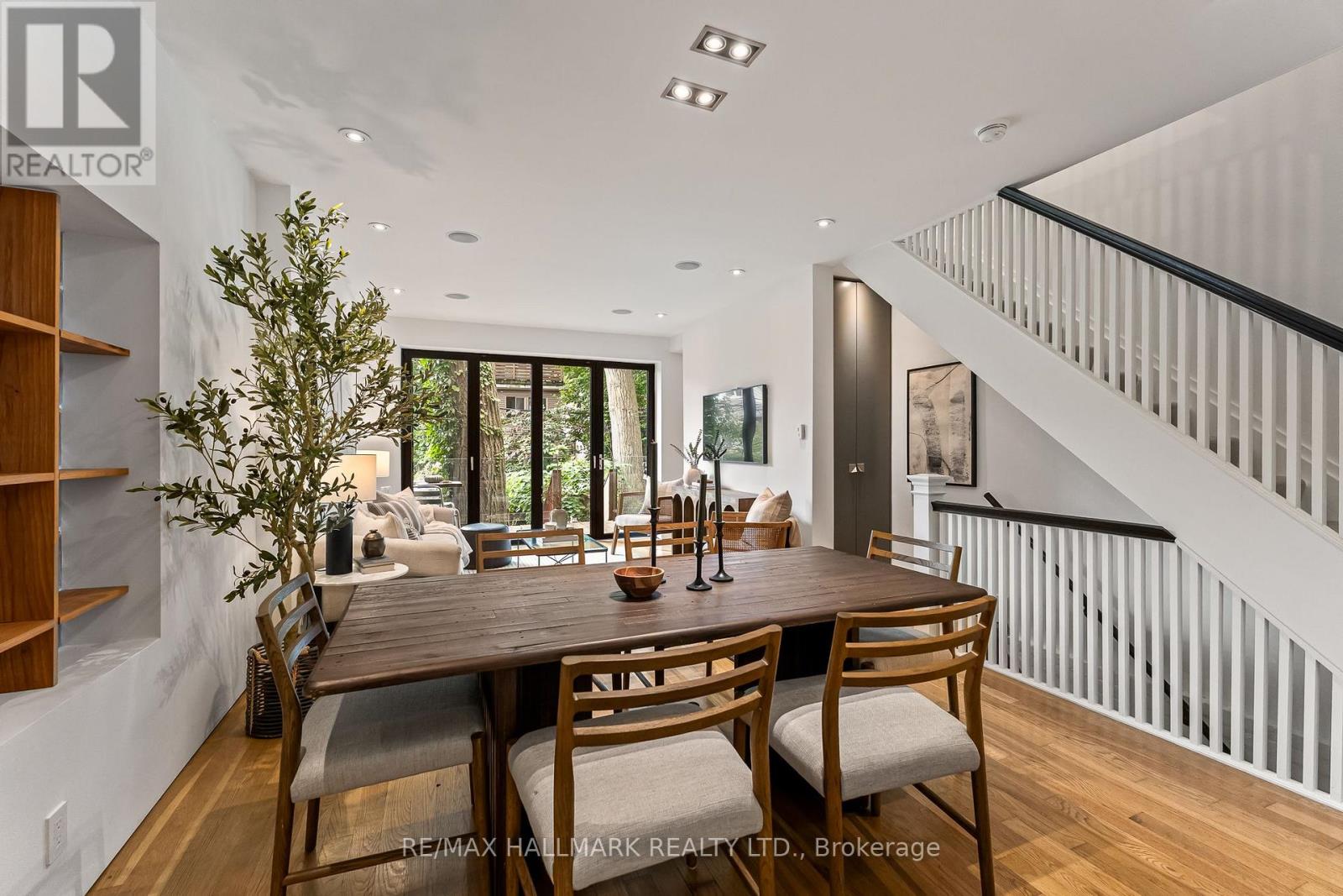 40 FERNWOOD PARK AVENUE