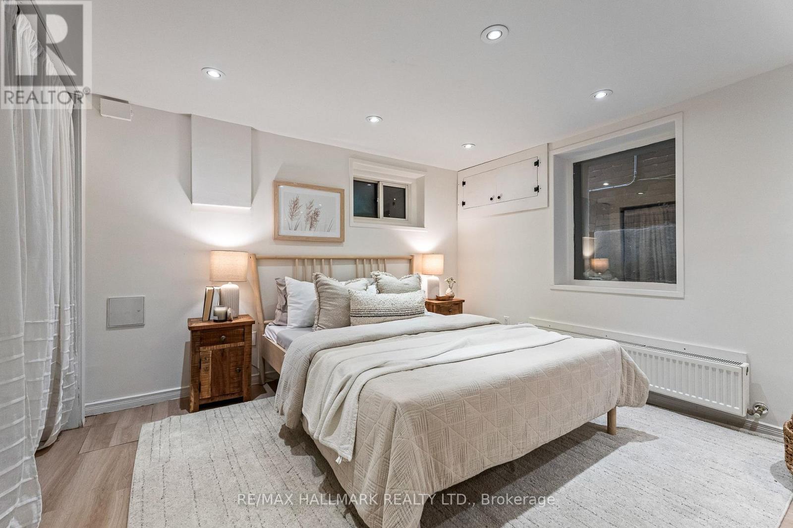 40 FERNWOOD PARK AVENUE