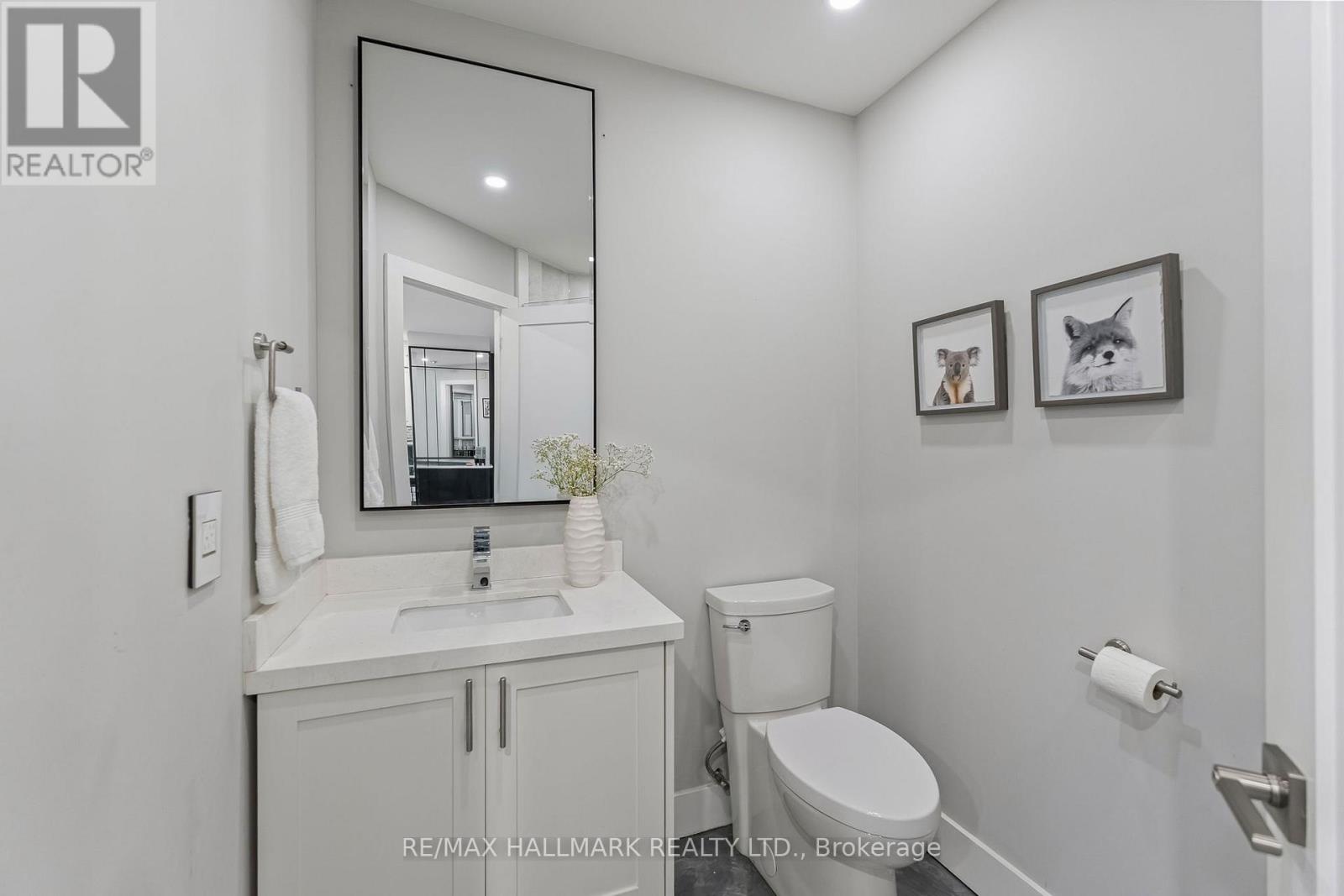 201 - 2365 QUEEN STREET E
