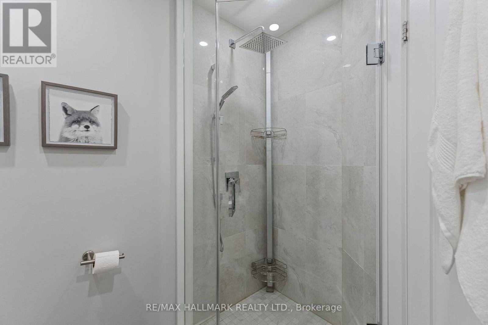 201 - 2365 QUEEN STREET E
