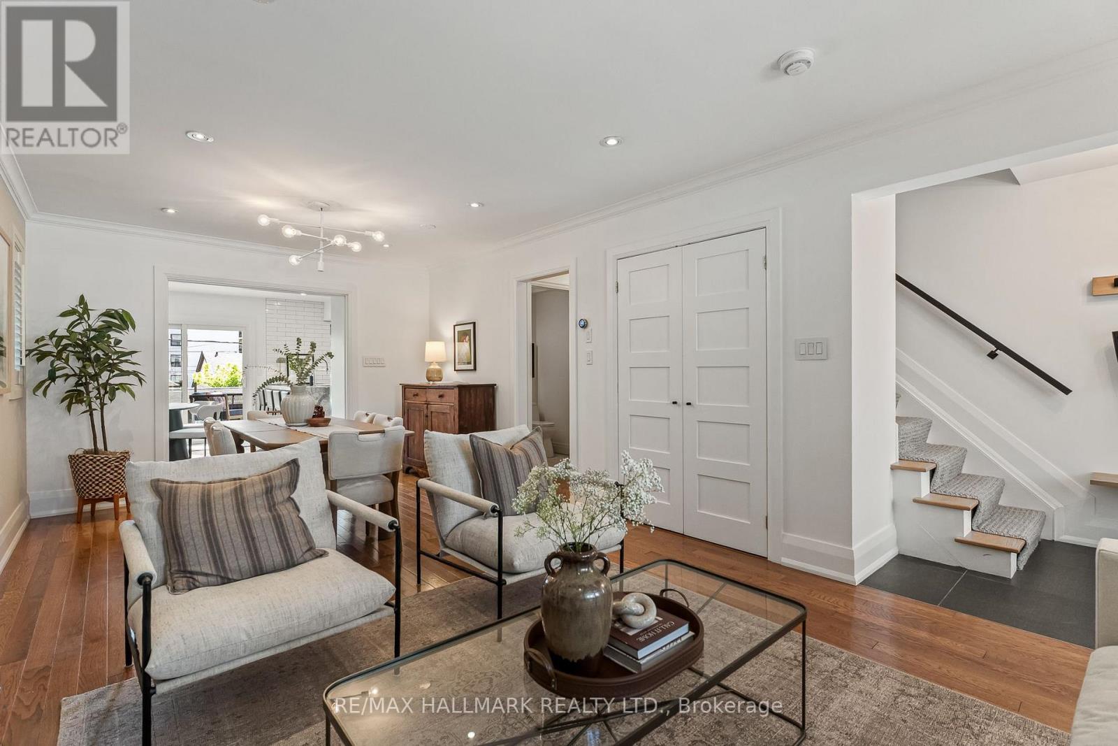 17 BEACHDALE AVENUE
