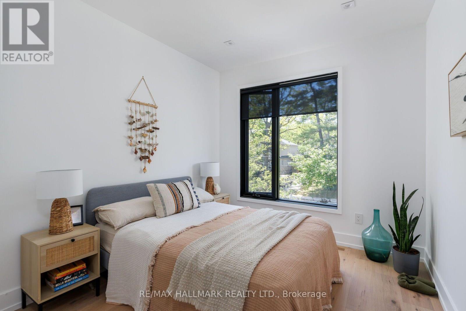 41 FALLINGBROOK ROAD