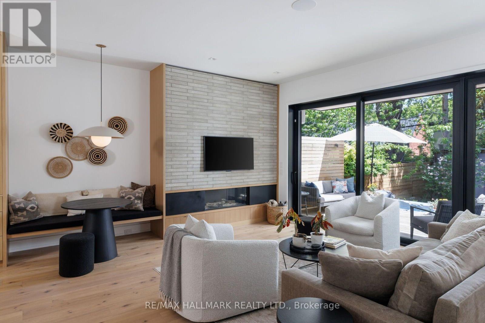 41 FALLINGBROOK ROAD