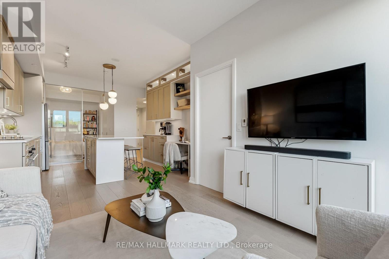 410 - 1100 KINGSTON ROAD