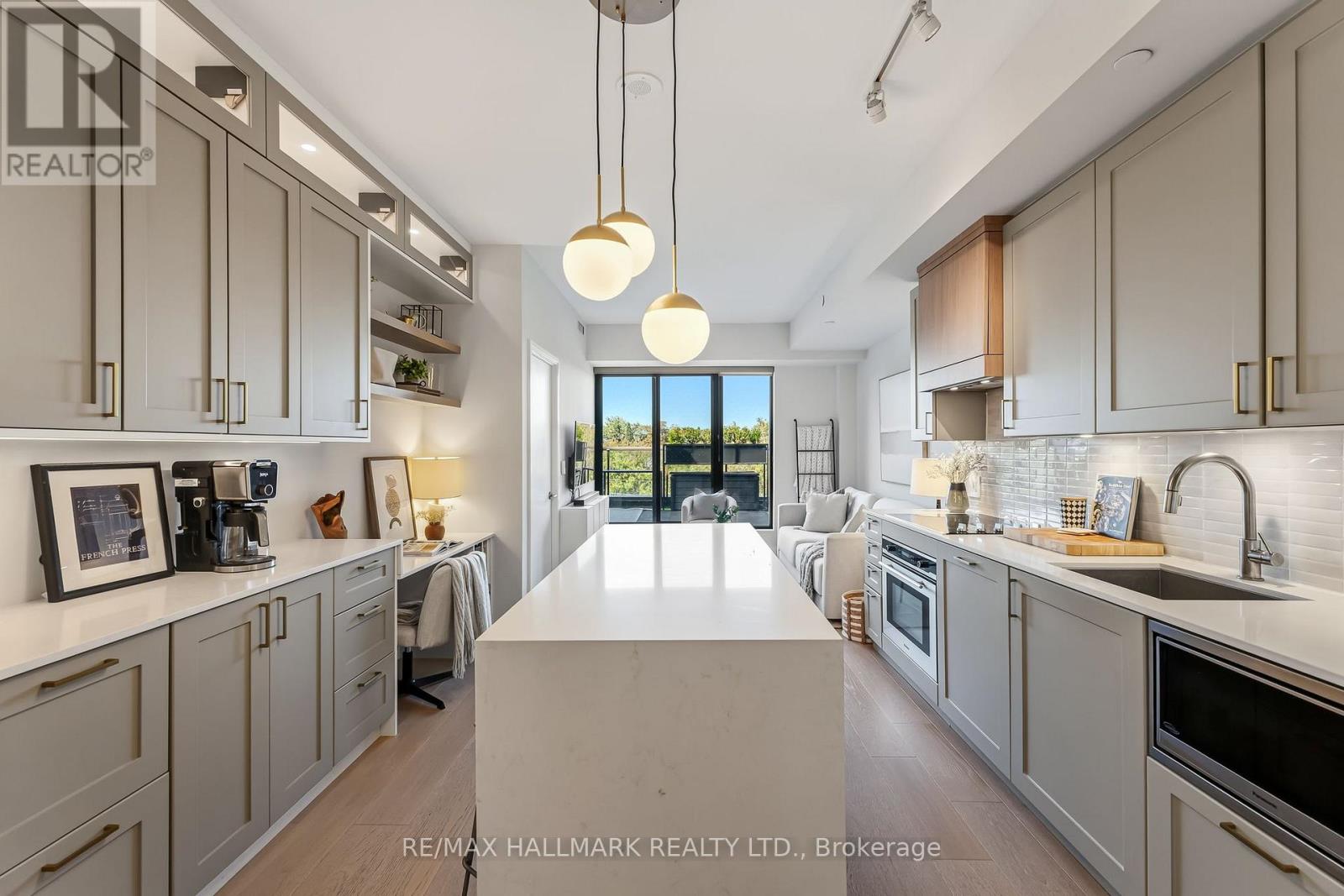 410 - 1100 KINGSTON ROAD