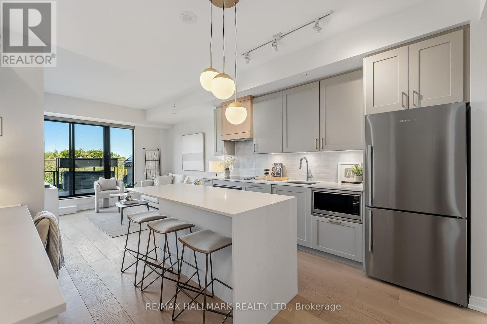 410 - 1100 KINGSTON ROAD