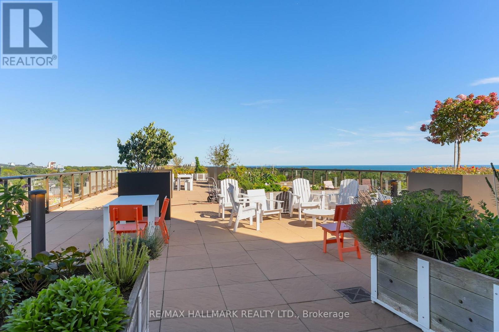 410 - 1100 KINGSTON ROAD