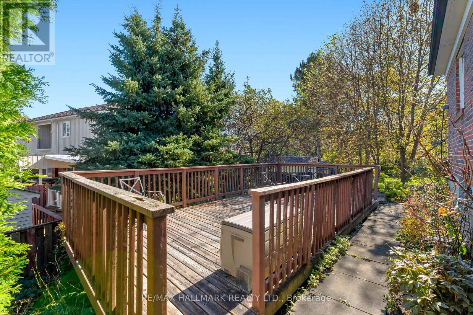 3 ARMADA COURT