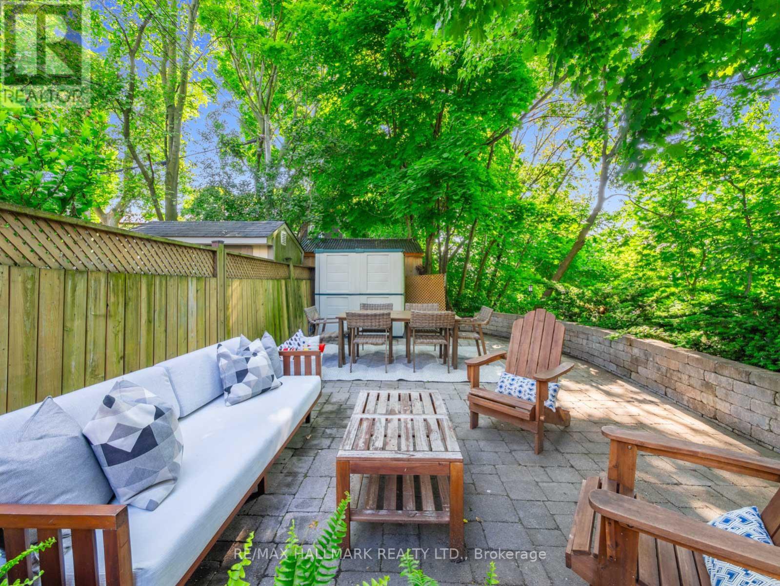 86 BEACHVIEW CRESCENT