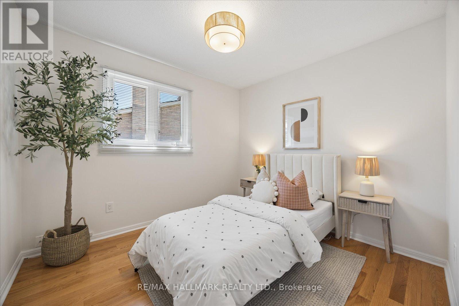 40 ASHLAND CRESCENT