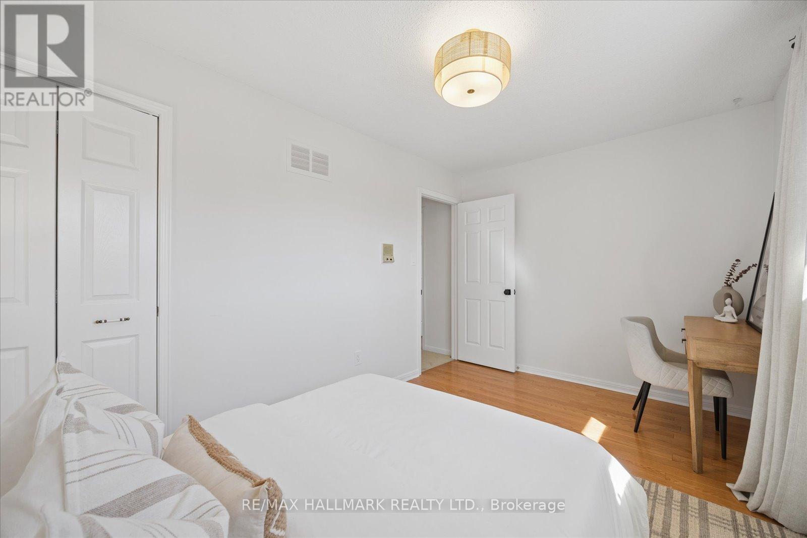 40 ASHLAND CRESCENT
