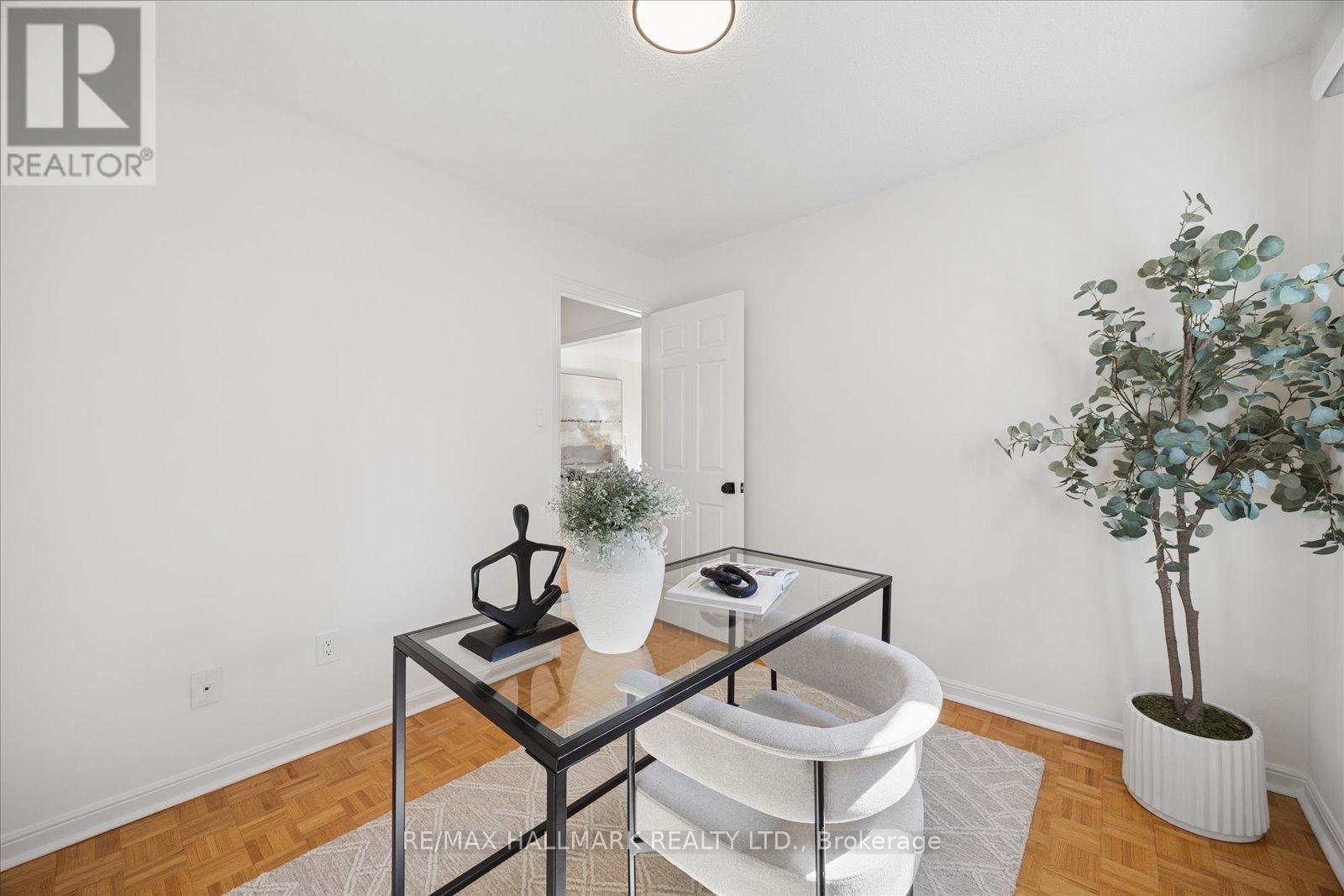 40 ASHLAND CRESCENT