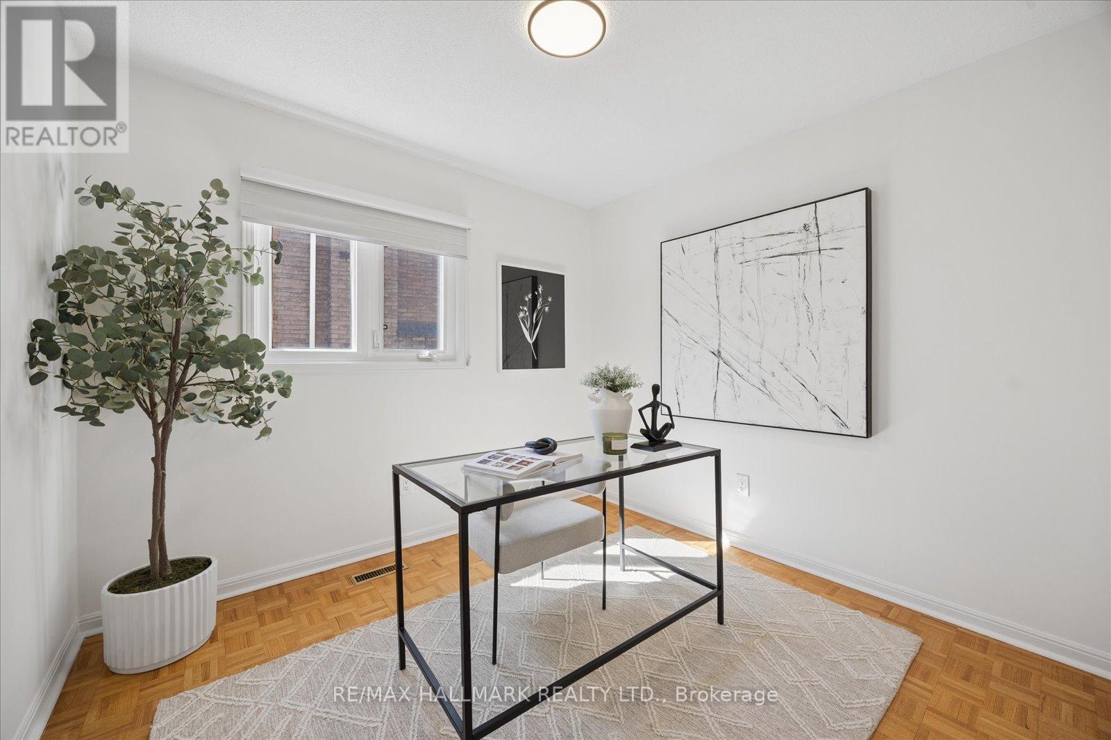 40 ASHLAND CRESCENT