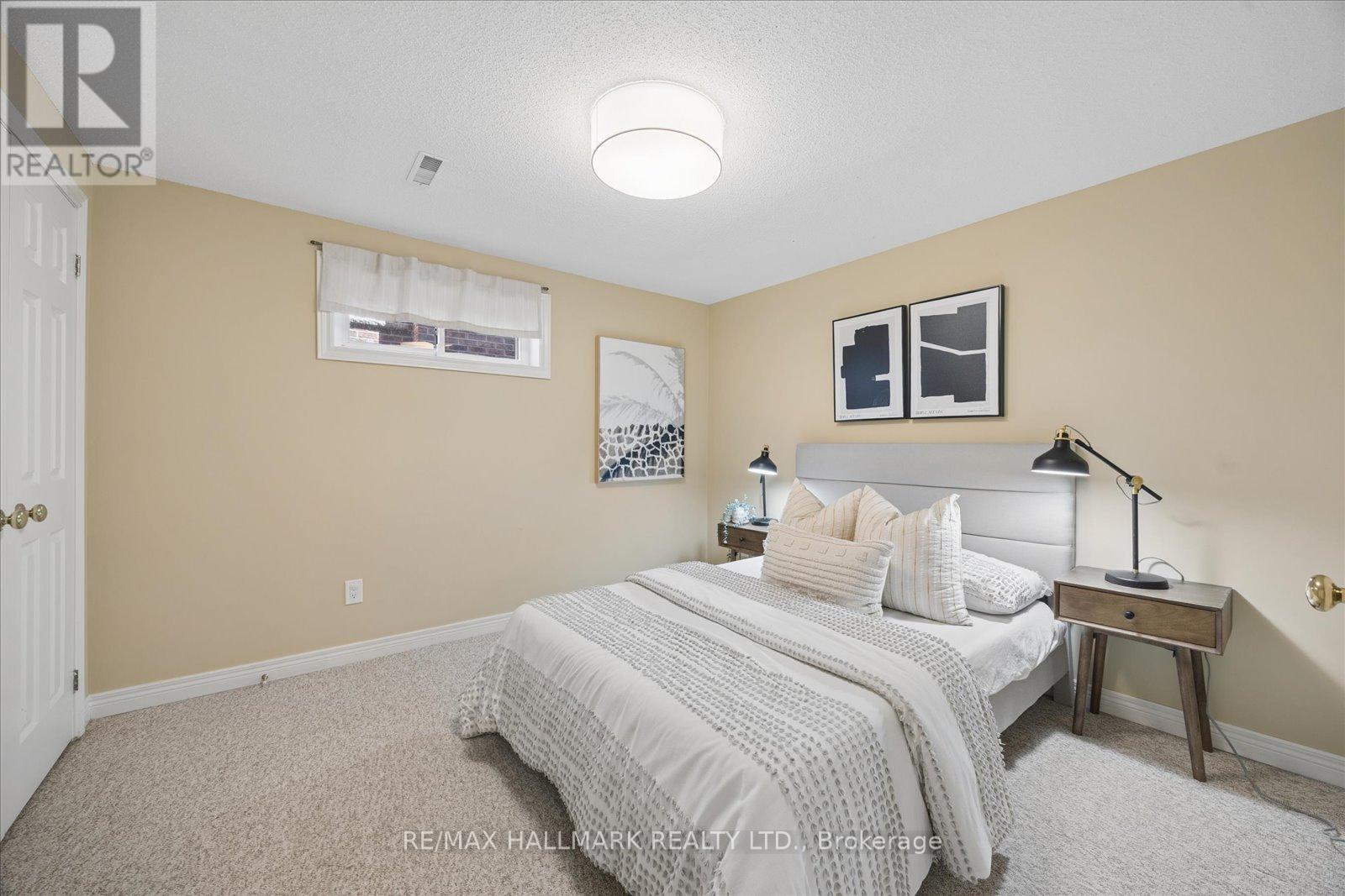 40 ASHLAND CRESCENT