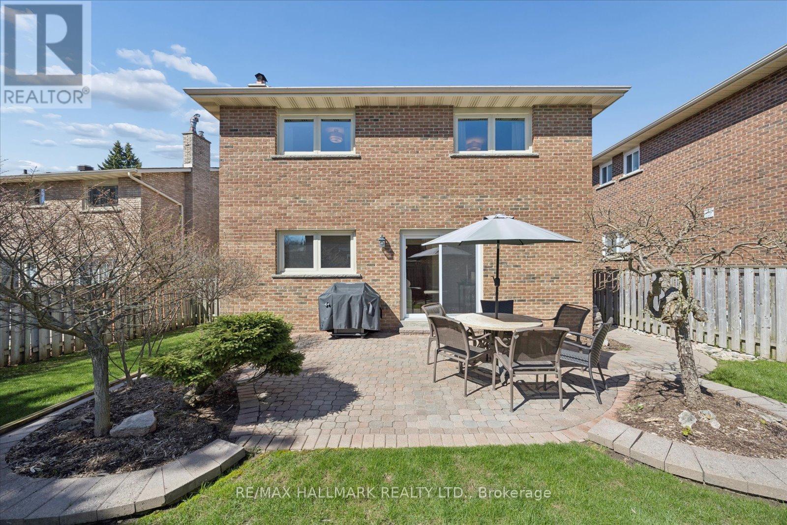 40 ASHLAND CRESCENT