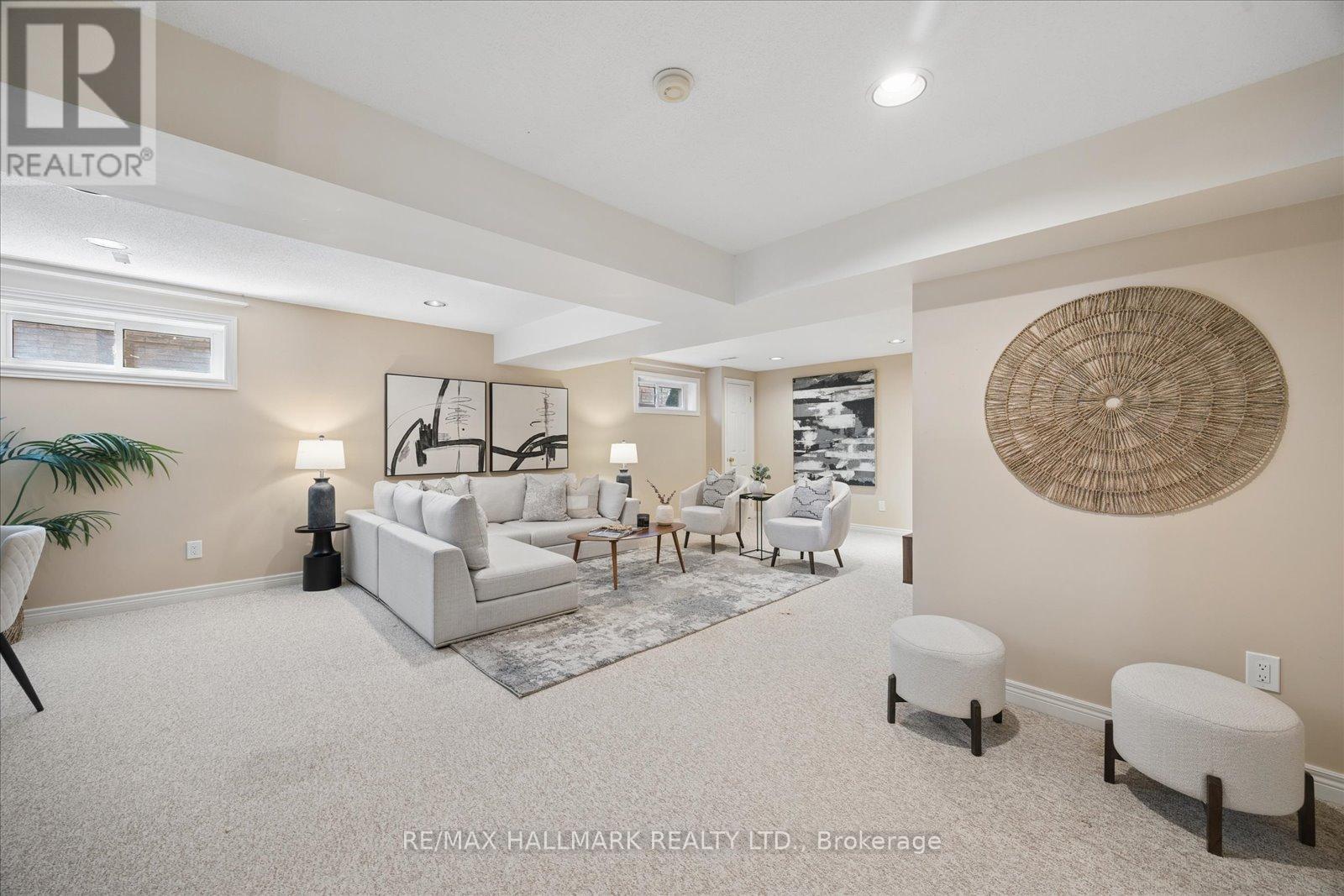 40 ASHLAND CRESCENT