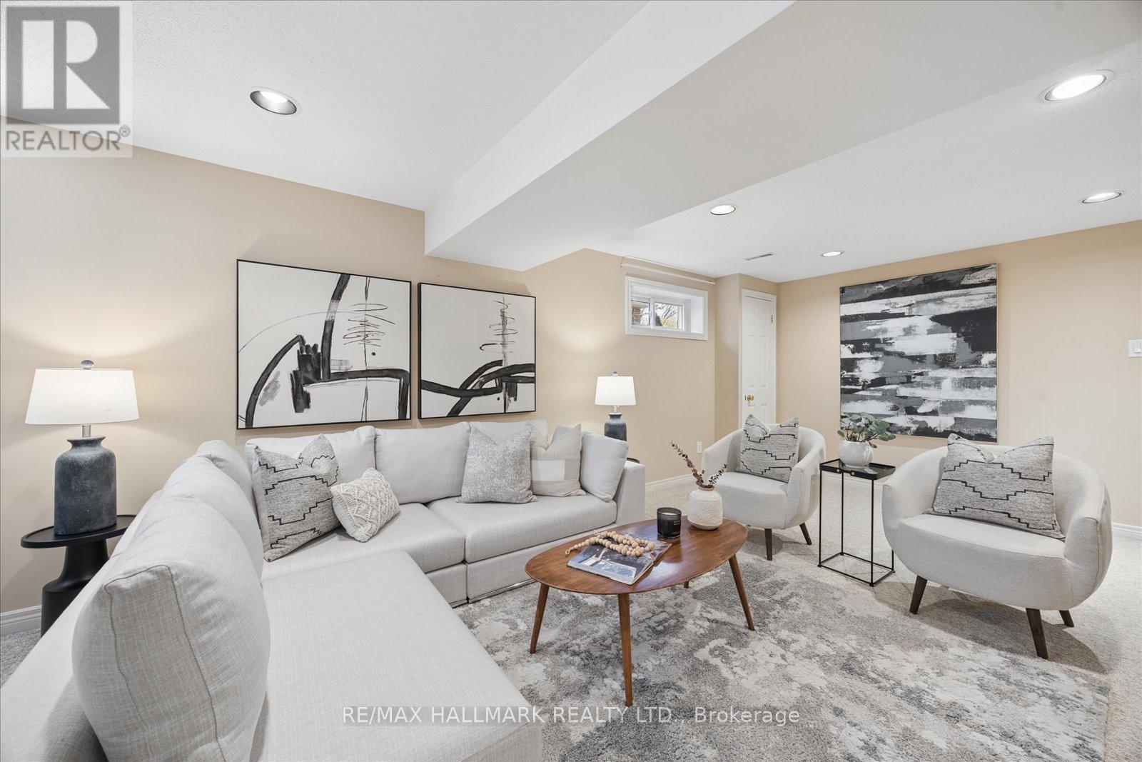 40 ASHLAND CRESCENT