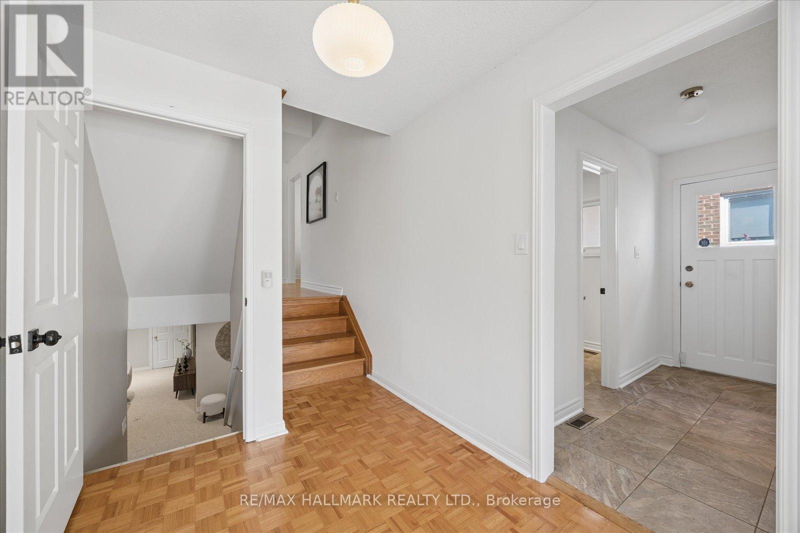 40 ASHLAND CRESCENT