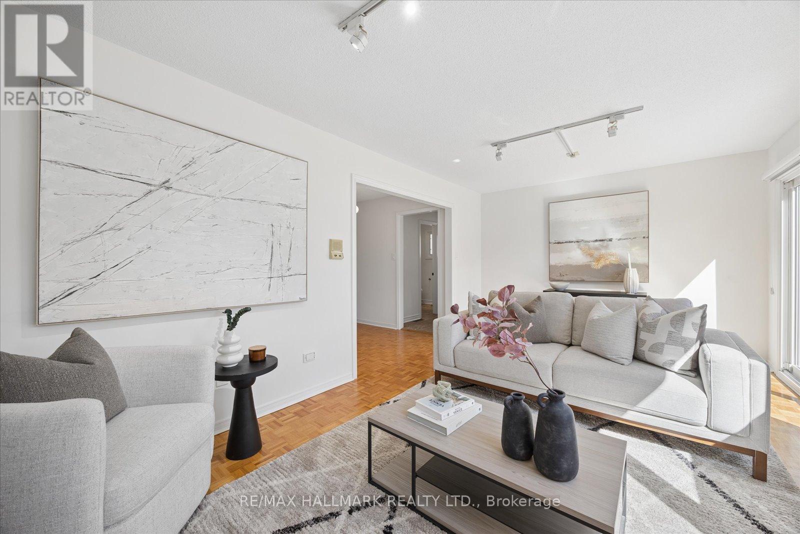 40 ASHLAND CRESCENT
