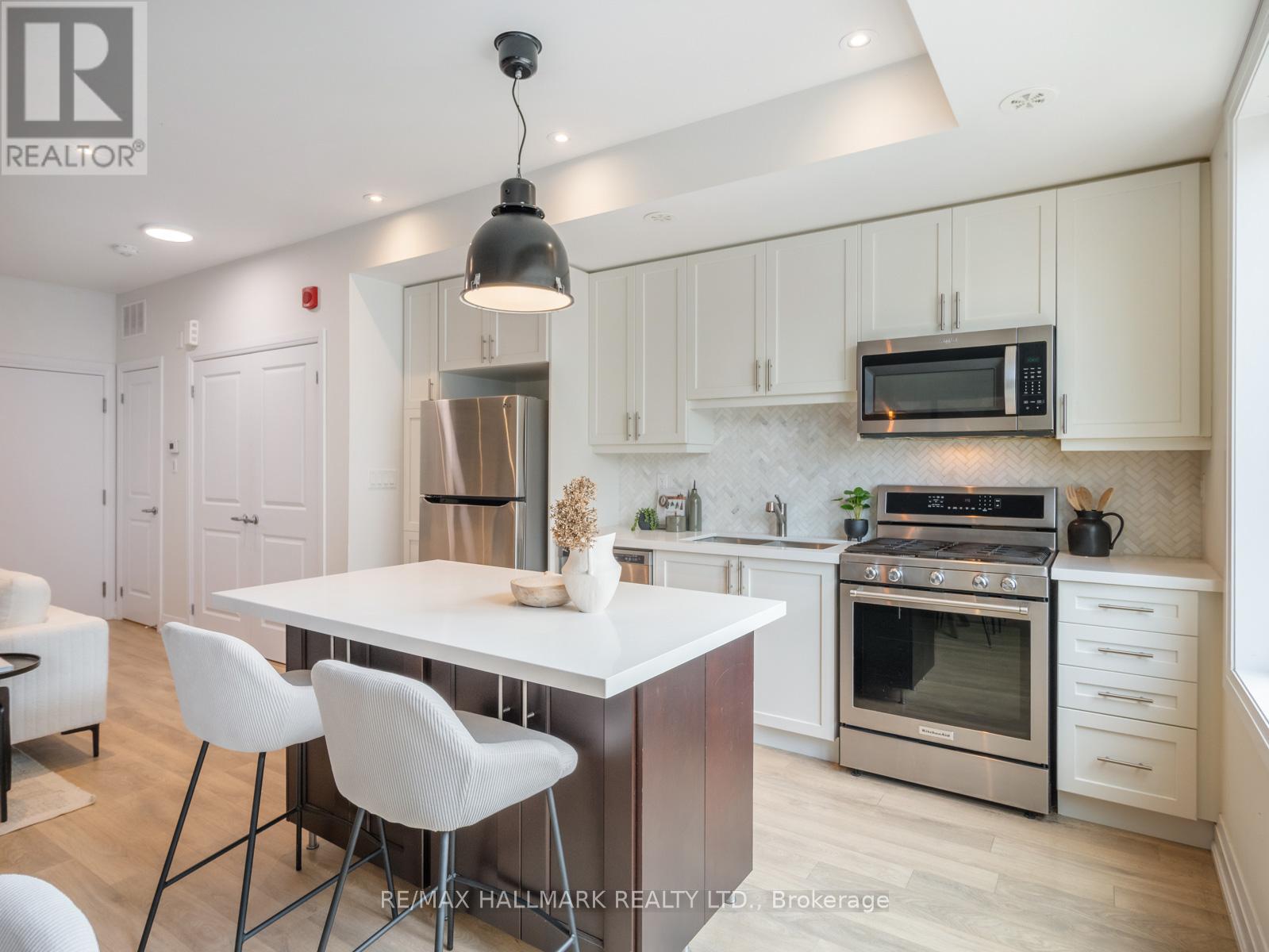 3 - 85 EASTWOOD PARK GARDENS