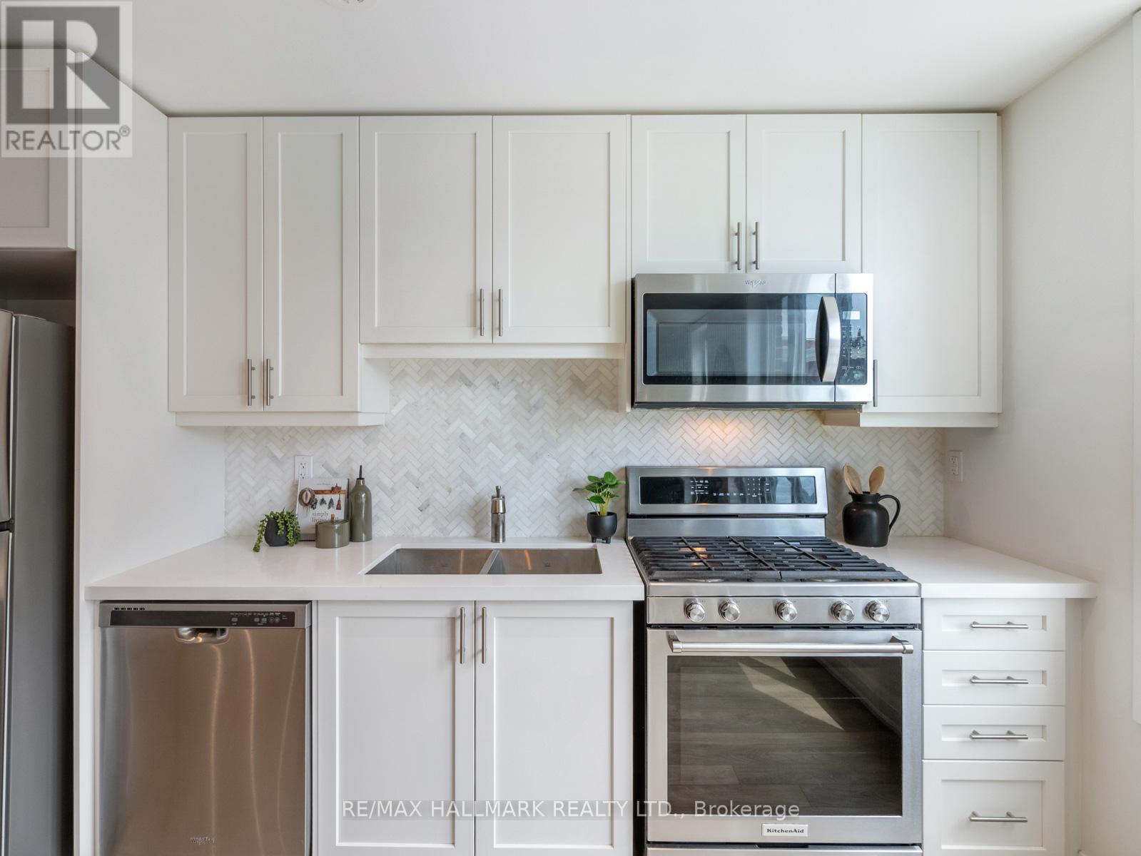 3 - 85 EASTWOOD PARK GARDENS