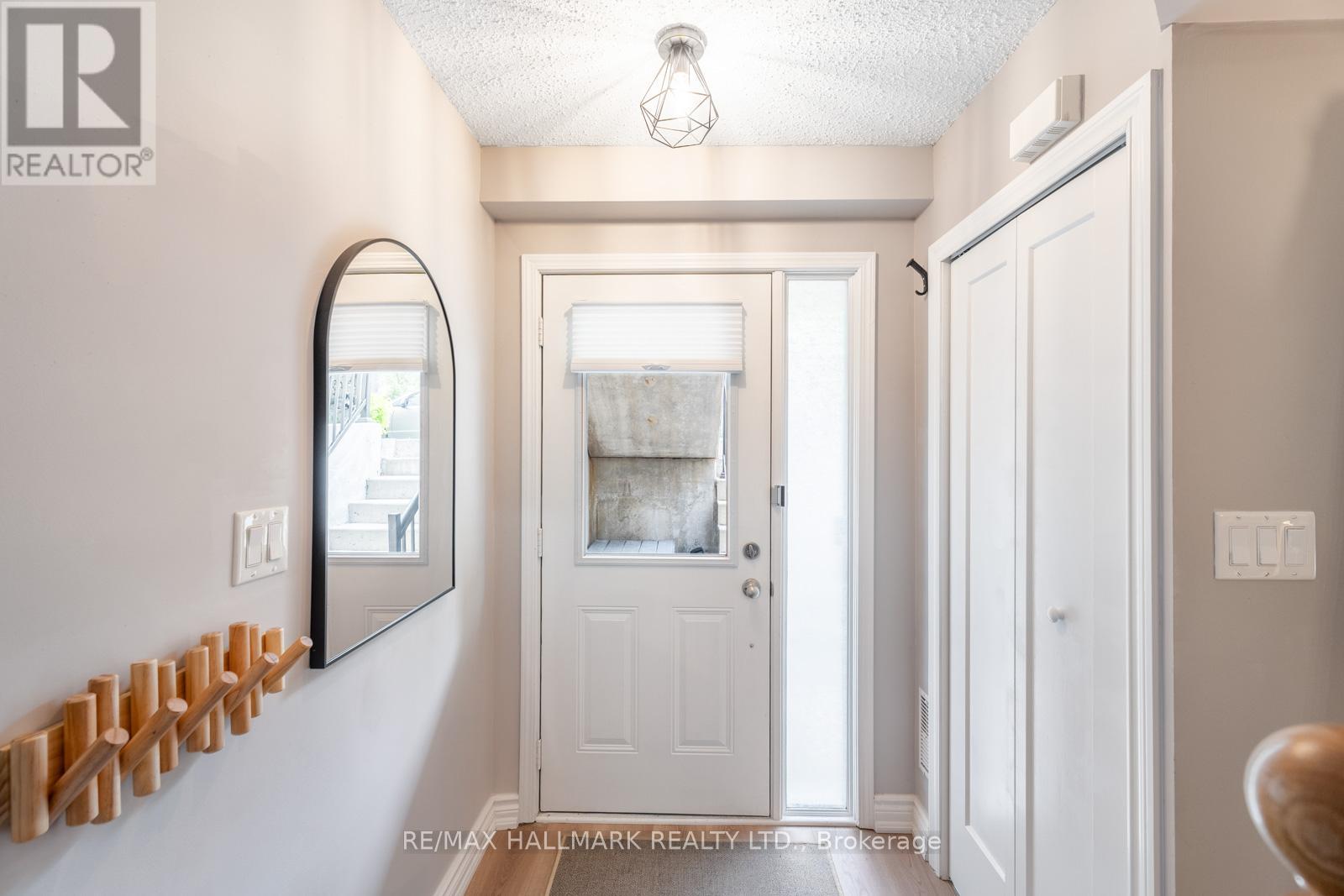 111 - 9 FOUNDRY AVENUE