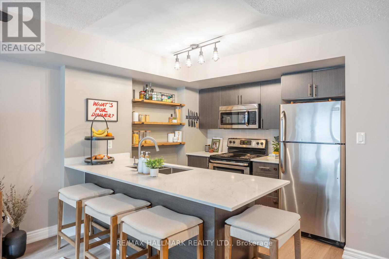 111 - 9 FOUNDRY AVENUE