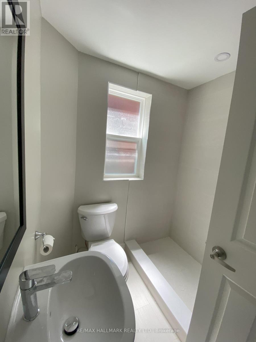 UPPER - 479 MARGUERETTA STREET