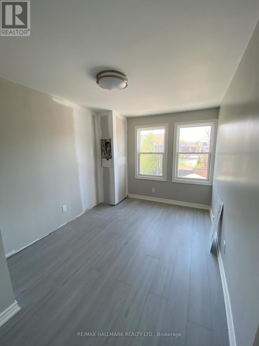 UPPER - 479 MARGUERETTA STREET