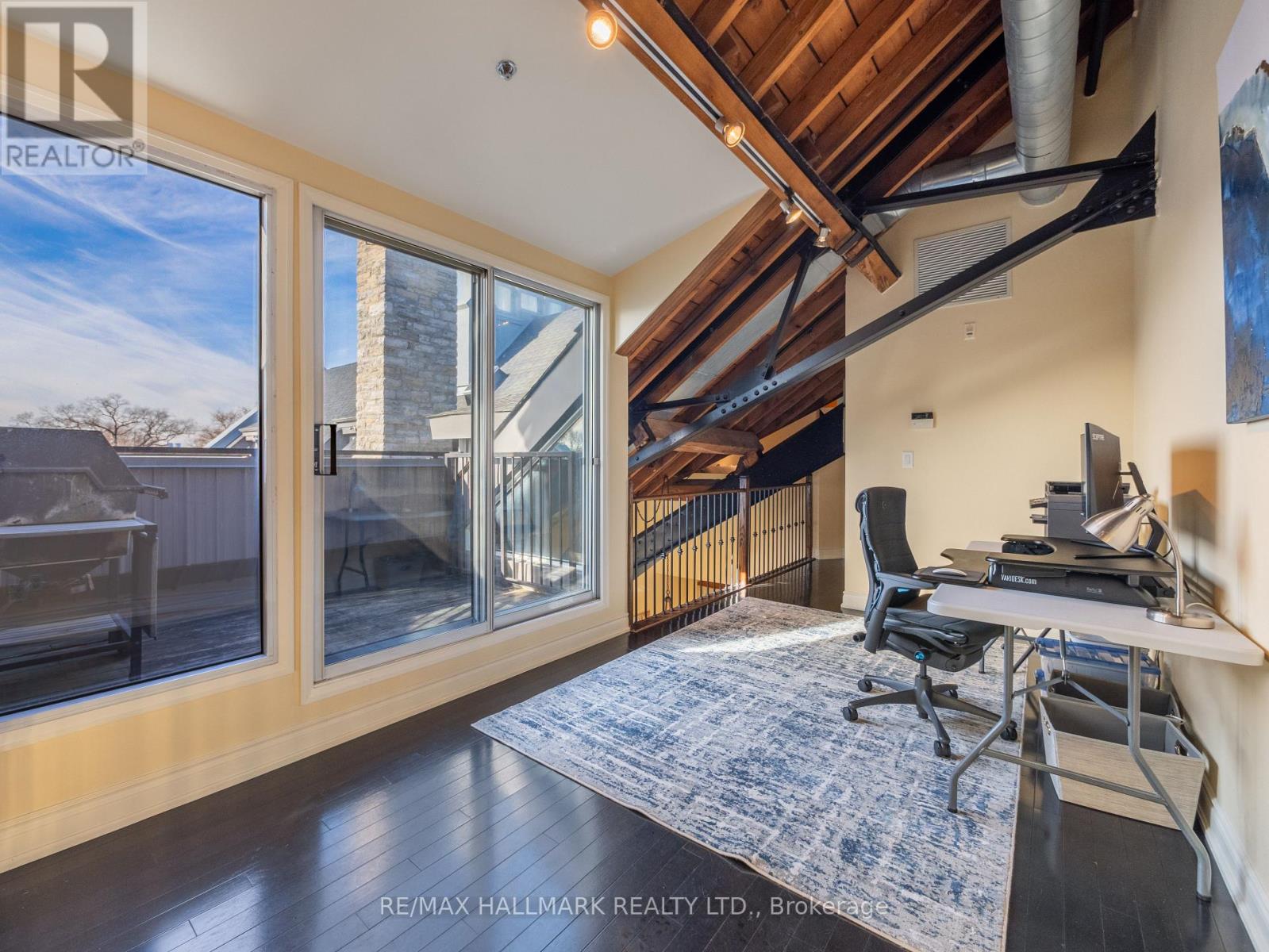 301 - 384 SUNNYSIDE AVENUE