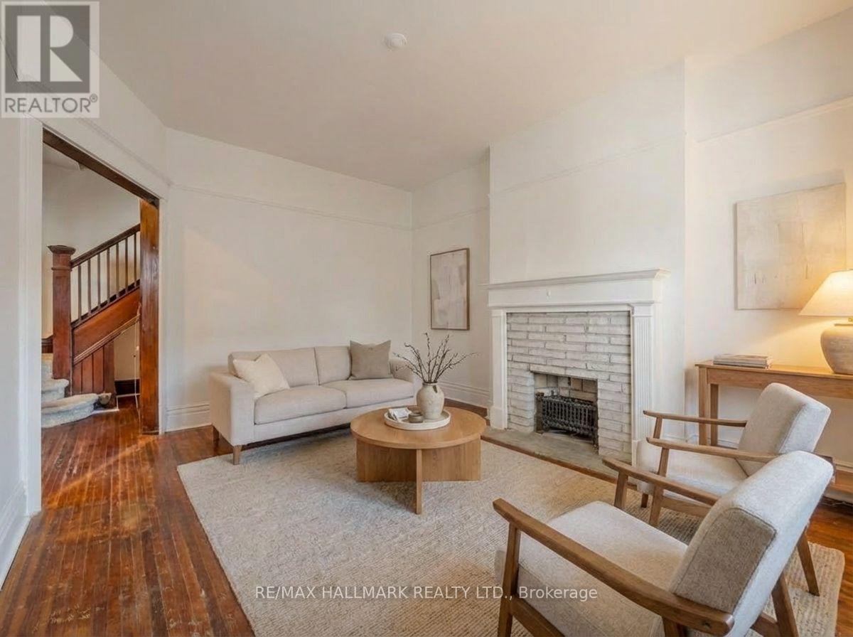 22 KENNETH AVENUE