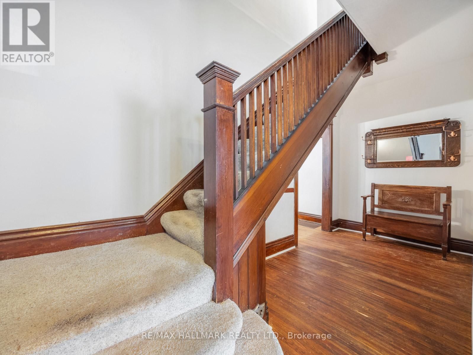 22 KENNETH AVENUE