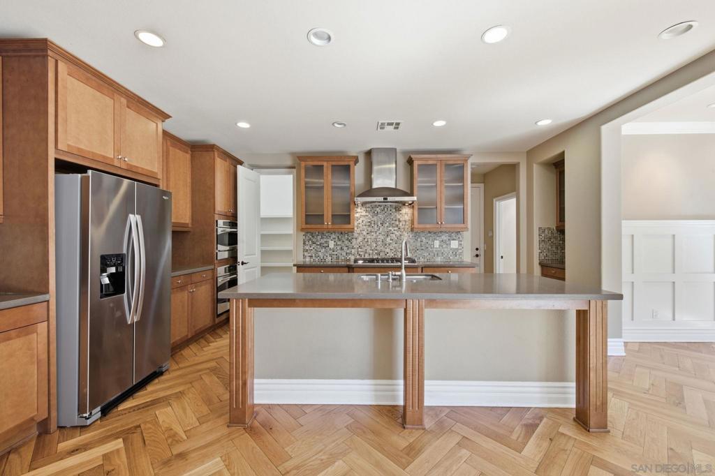 6190 Valerian Vista Place