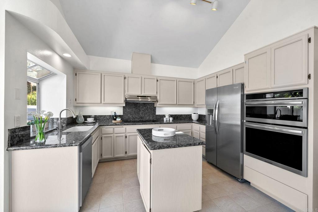 12162 Royal Lytham Row