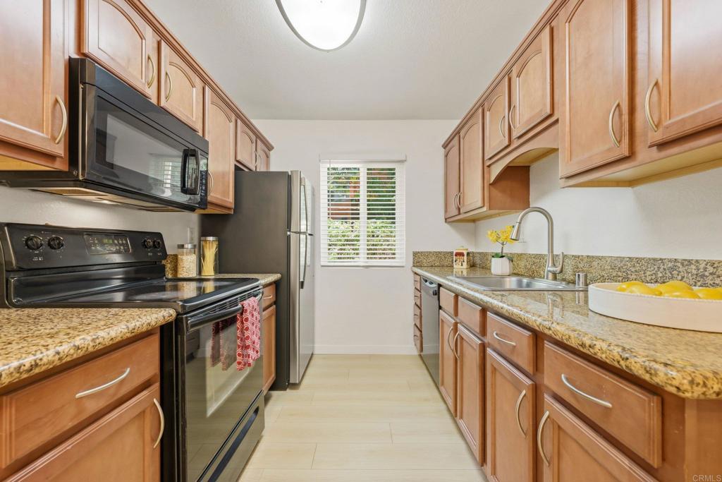 4465 Home Ave 1