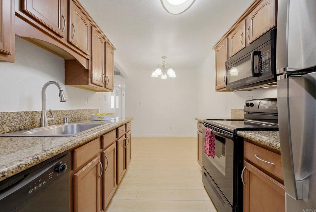 4465 Home Ave 1