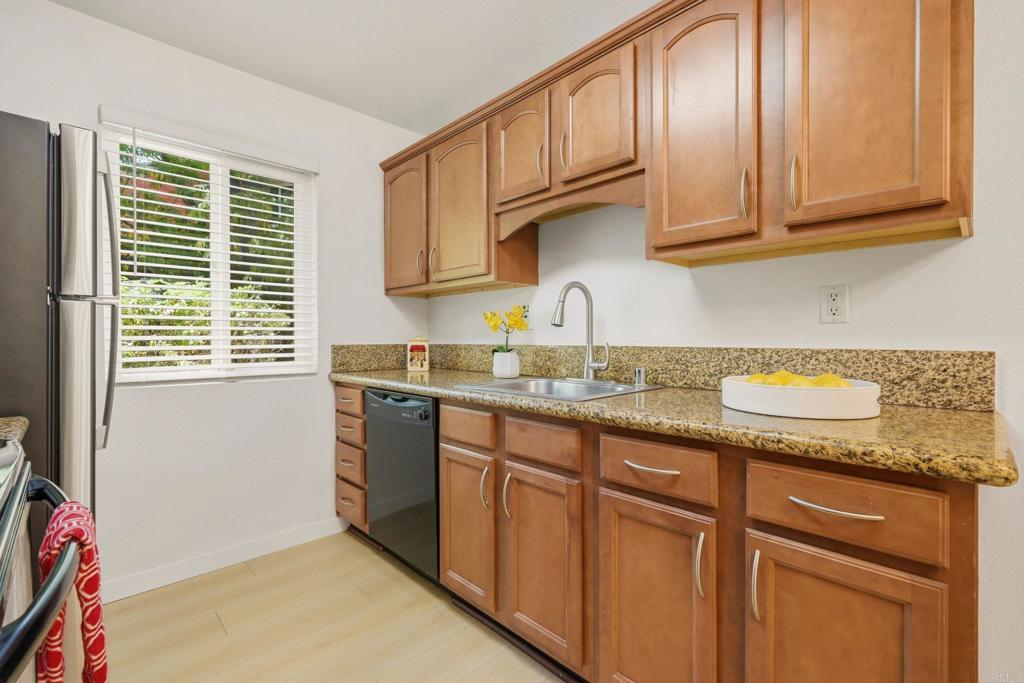 4465 Home Ave 1