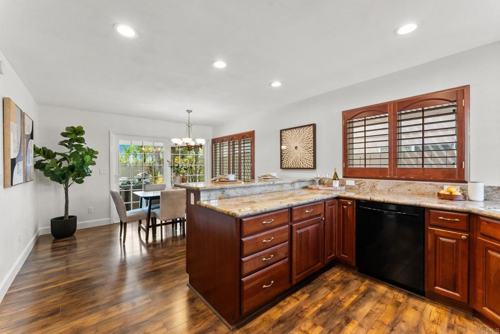 5725 Avenida Sanchez