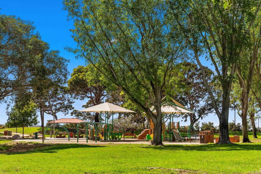 5725 Avenida Sanchez