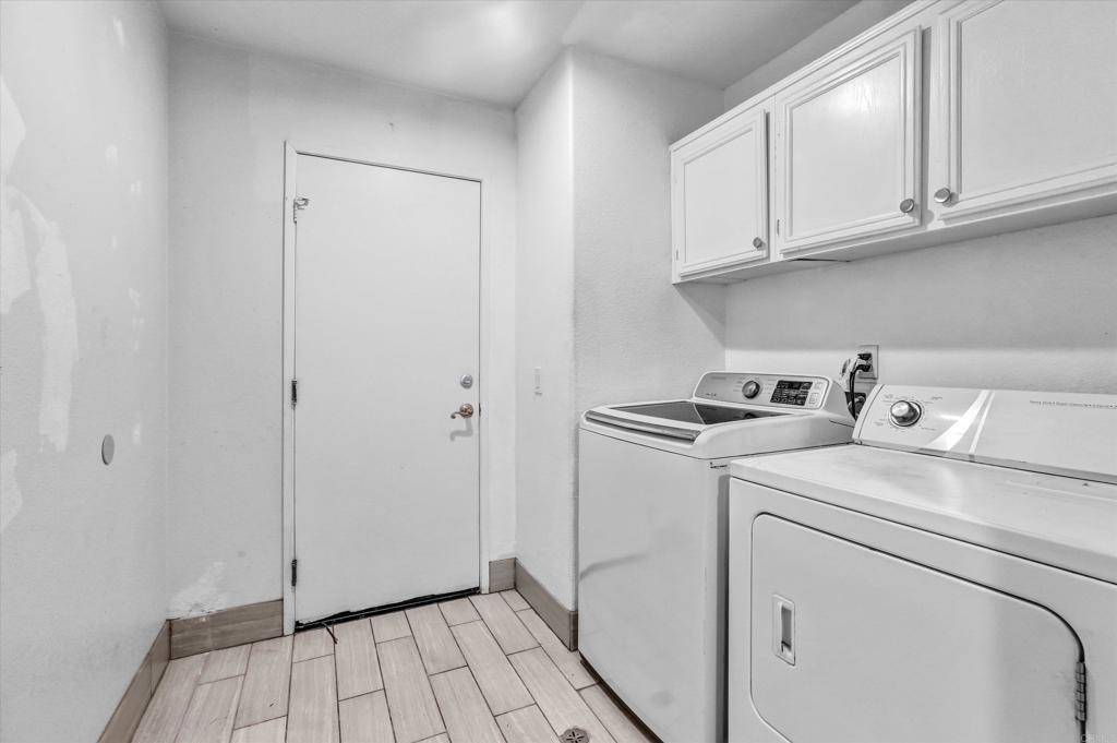2128 Chateau Ct